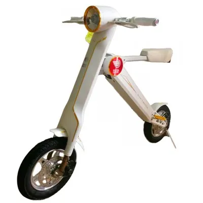 Patinet elèctric plegable de dues rodes