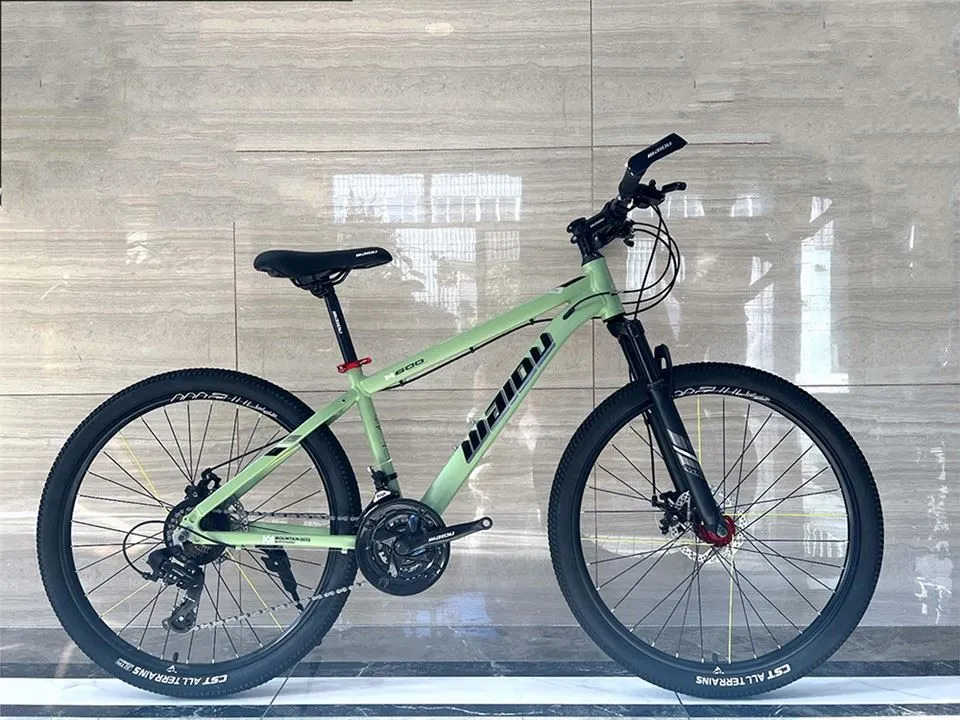 Bicicleta de muntanya amb marc d'alumini