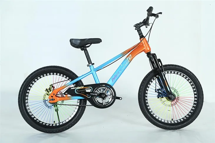 Bicicleta infantil colorida